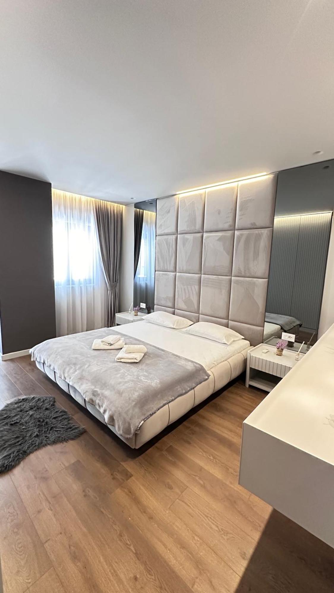 Frida Luxury Apartment Tirana Zewnętrze zdjęcie